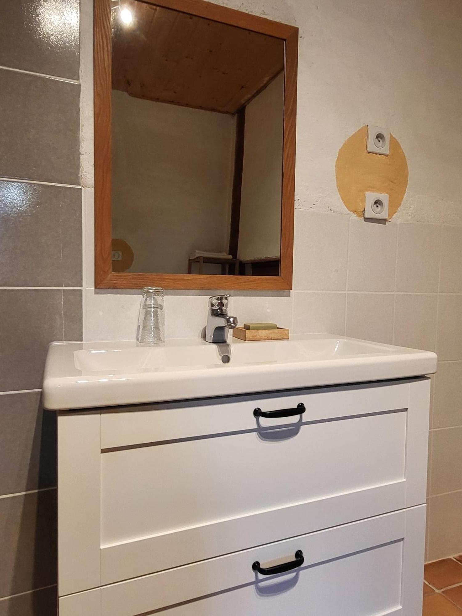 Le Grenier A Ble Hotel Satillieu Стая снимка