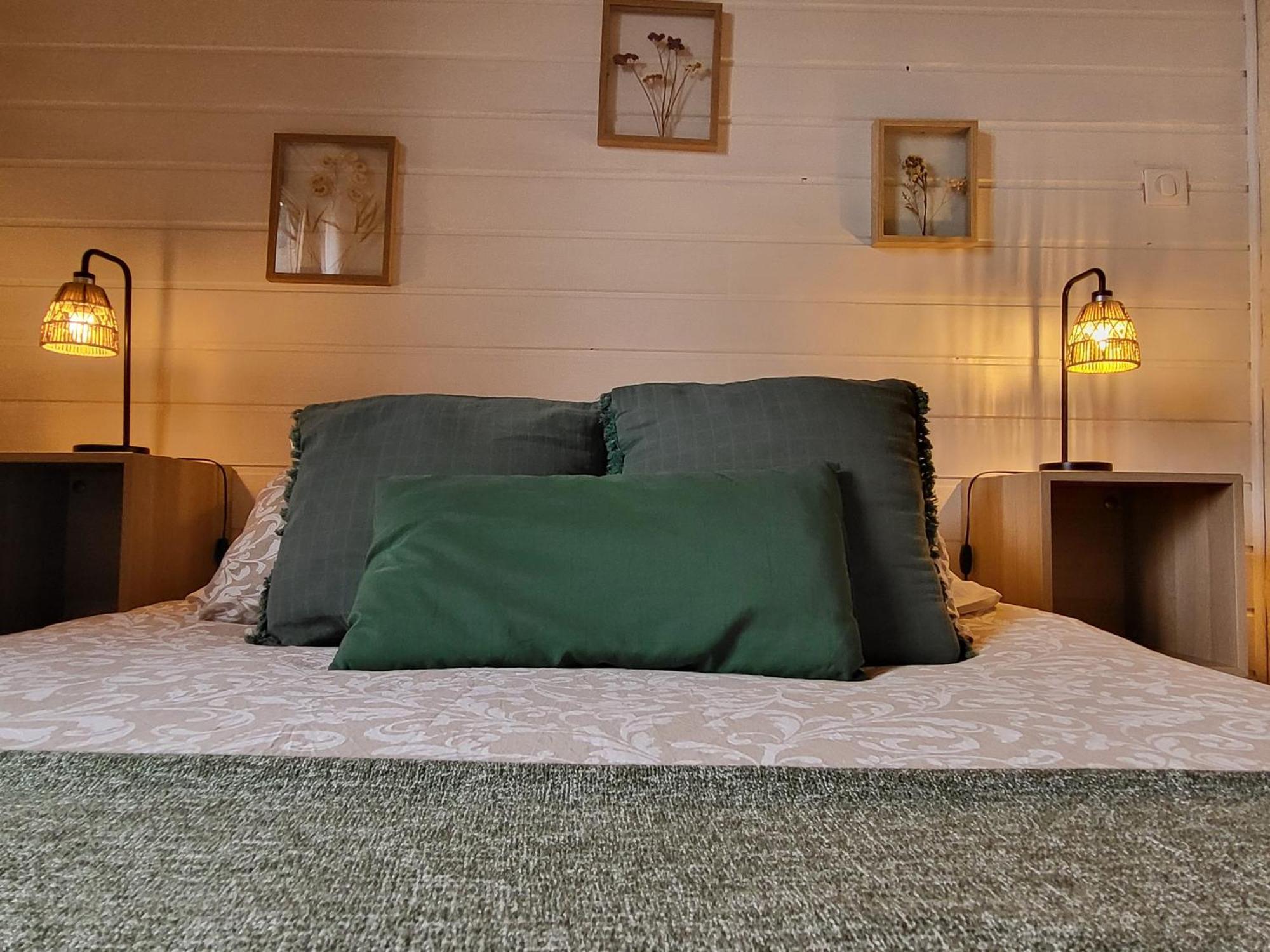 Le Grenier A Ble Hotel Satillieu Стая снимка